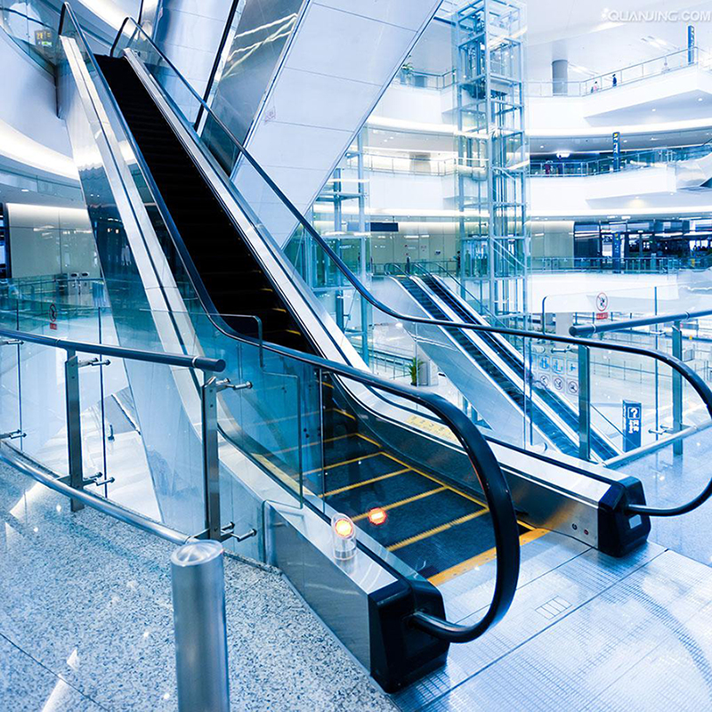 Escalator>